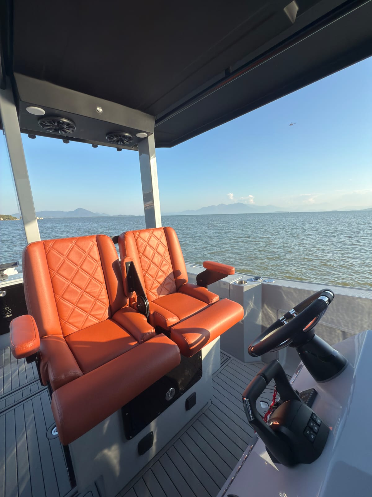 Foto Catamarã Nomad 8 CC